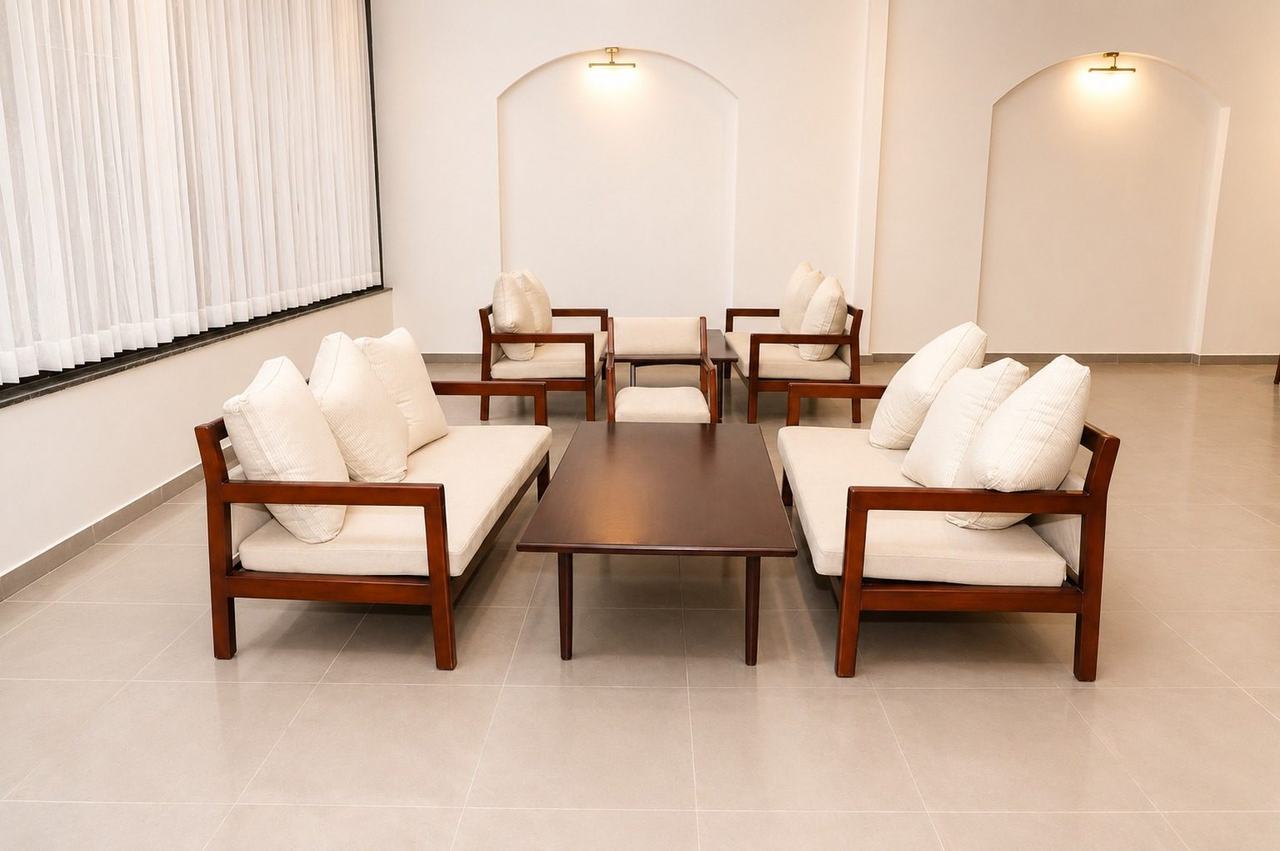 Vanam Hotel lounge seating